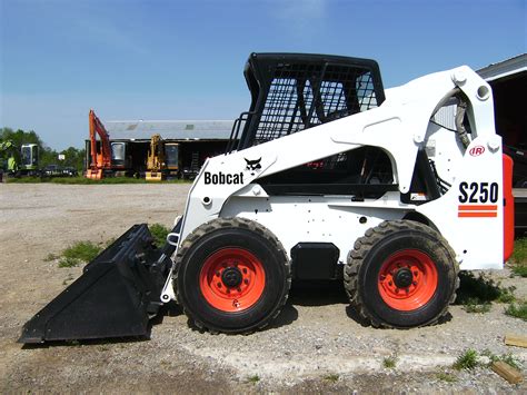 bobcat 250 skid steer specs|bobcat s250 years made.